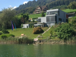 Villa am See mit einzigartigem Ausblick